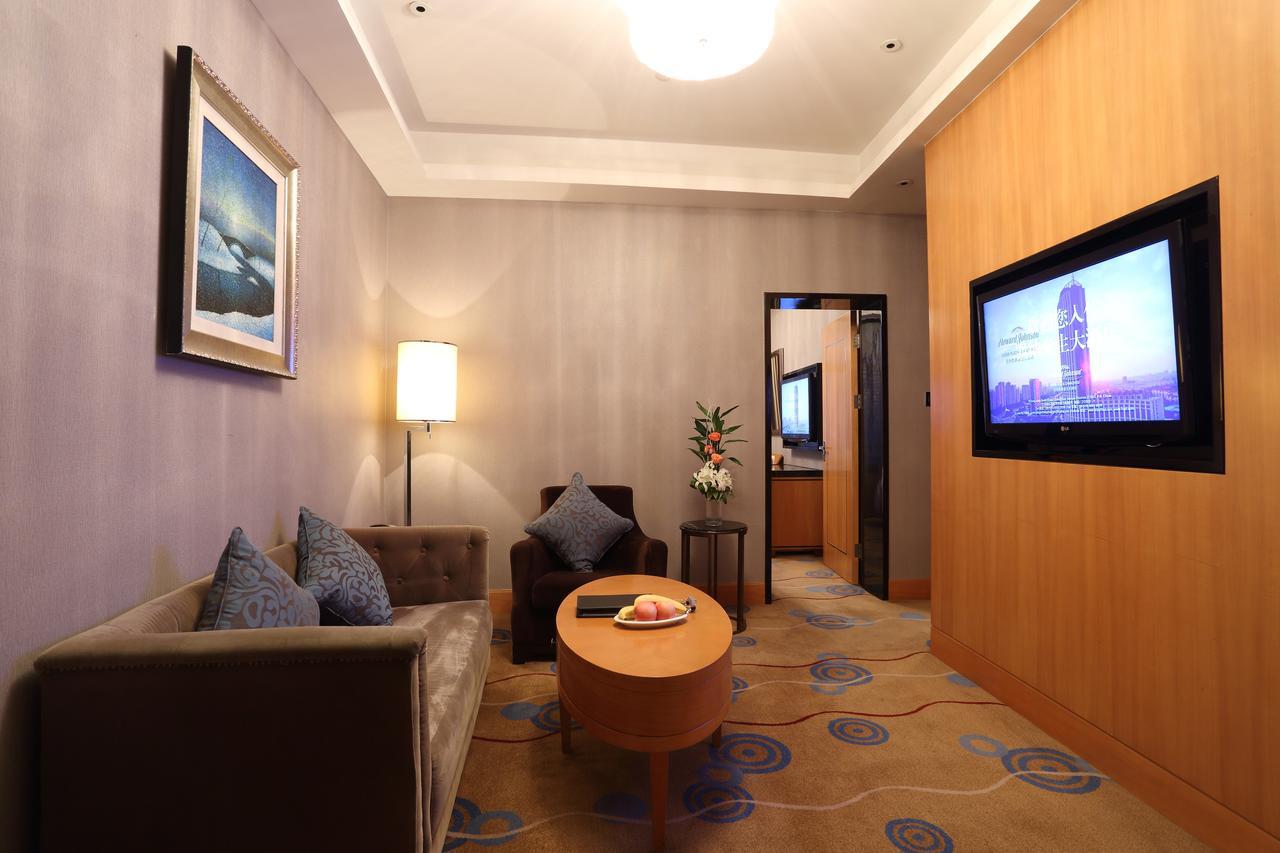 Howard Johnson Kaina Plaza Changzhou Changzhou  Eksteriør billede